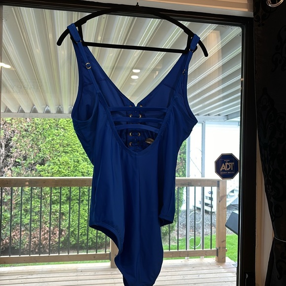 Like new - Picture 4 of 6